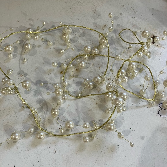 Beaded Ivory Pearl Garland Holiday Party Decor - Picture 9 of 10